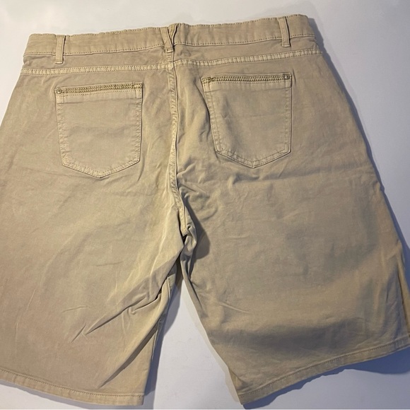 Men’s Shorts 38 Khaki Tan Bermuda Oliver  Cotton Bermuda Loose Fit Bermuda NWT - Picture 2 of 9